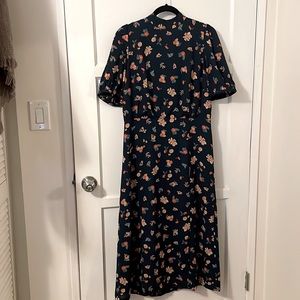 Brand new Ann Taylor floral dress Size: 8 Color: Dark Teal with floral pattern